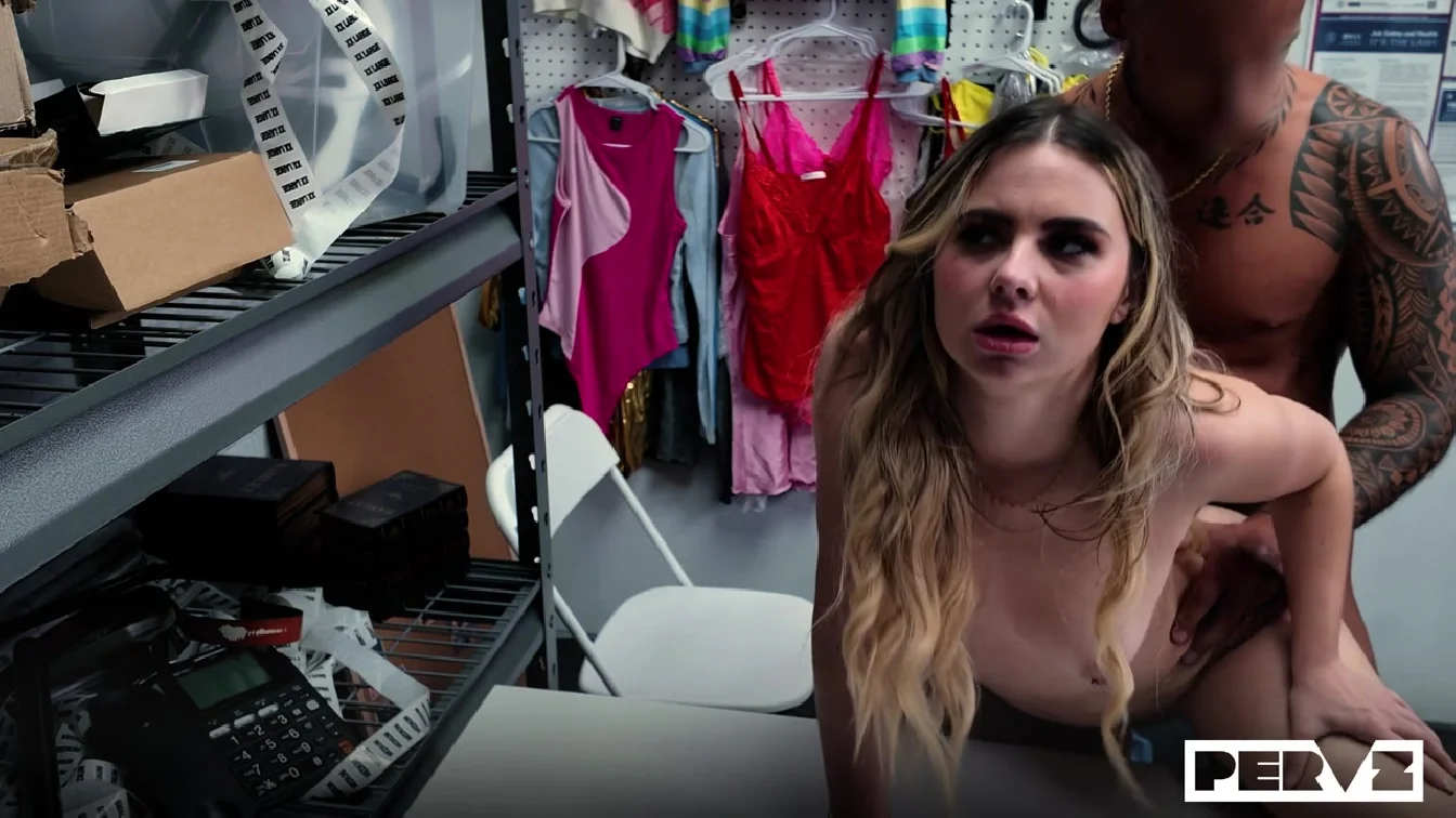 Shoplyfter Aria Banks Bra Stuffing Brat XXX